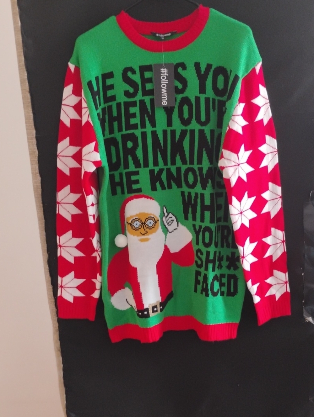 1Festive Green & Red Santa Graphic Sweater🆕🎄🎁❄️⛄🧑‍🎄